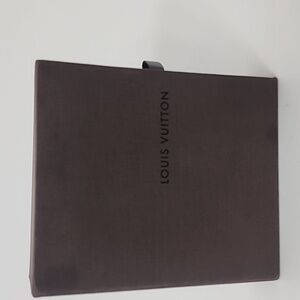 Louis Vuitton Box Compact Wallet Dark Brown Pull Open/Close 6. x 5 x 2 inches